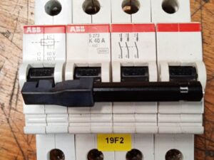 Three-pole circuit-breaker S273-K40