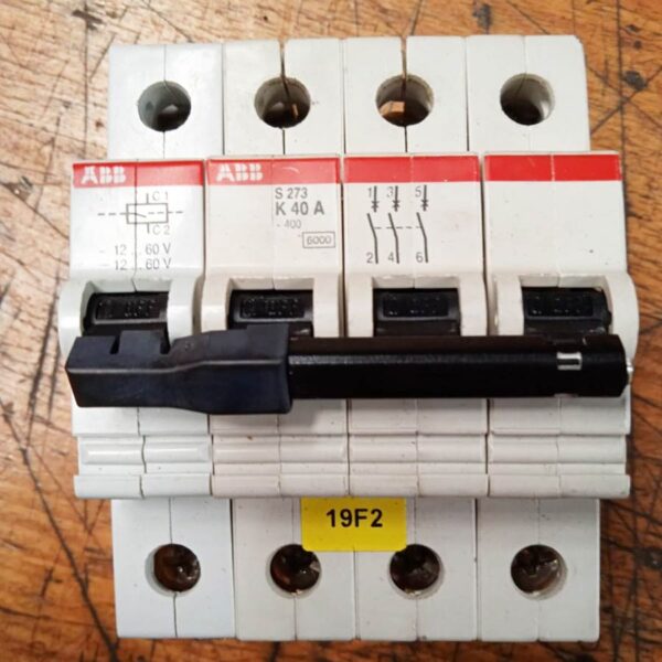 Three-pole circuit-breaker S273-K40