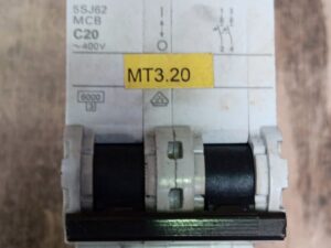 CIRCUIT BREAKER SIEMENS C20 5SJ6220-7 MCB